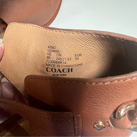 Coach Leanna Sandals Heel Size 9 Camel Brown Open Toe Sling Back Gold Chain - Picture 11 of 15